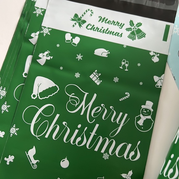 CLEARANCE 35 pcs Mixed Christmas Poly Mailers - Picture 4 of 6